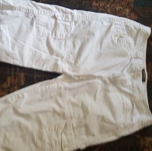 Eddie Bauer capris size14